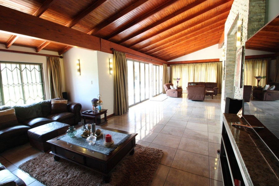 11 Bedroom Property for Sale in Van Der Hoff Park North West